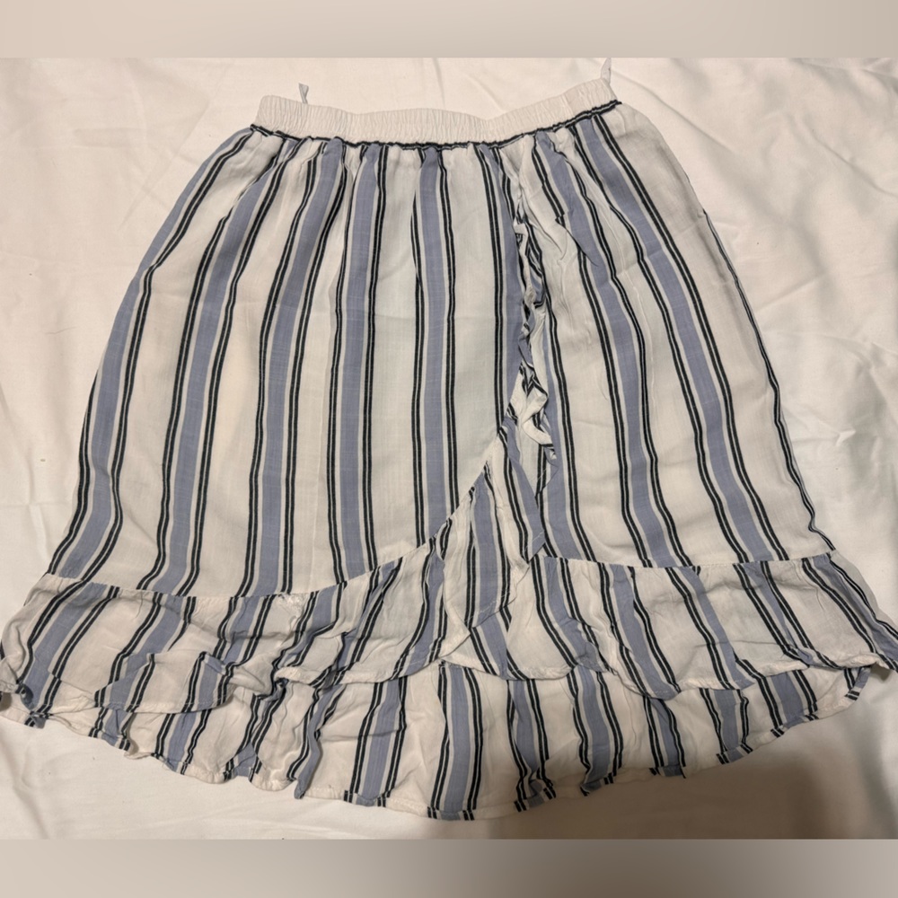 BLUE/WHITE SKIRT